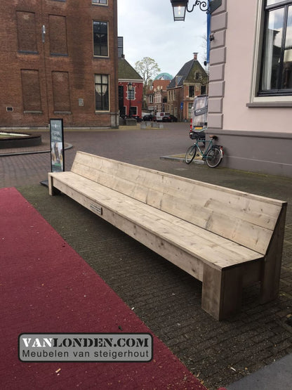 Steigerhouten zitbank Hotel Fletcher