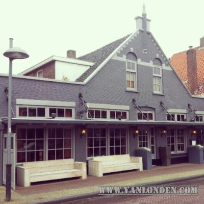 Steigerhouten bank Tini